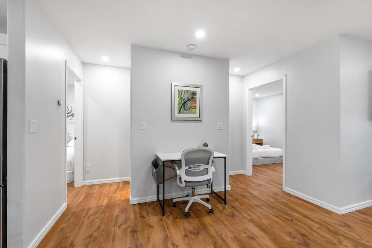 New Renovated Home With Jacuzzi Winnipeg 0*,  Canada