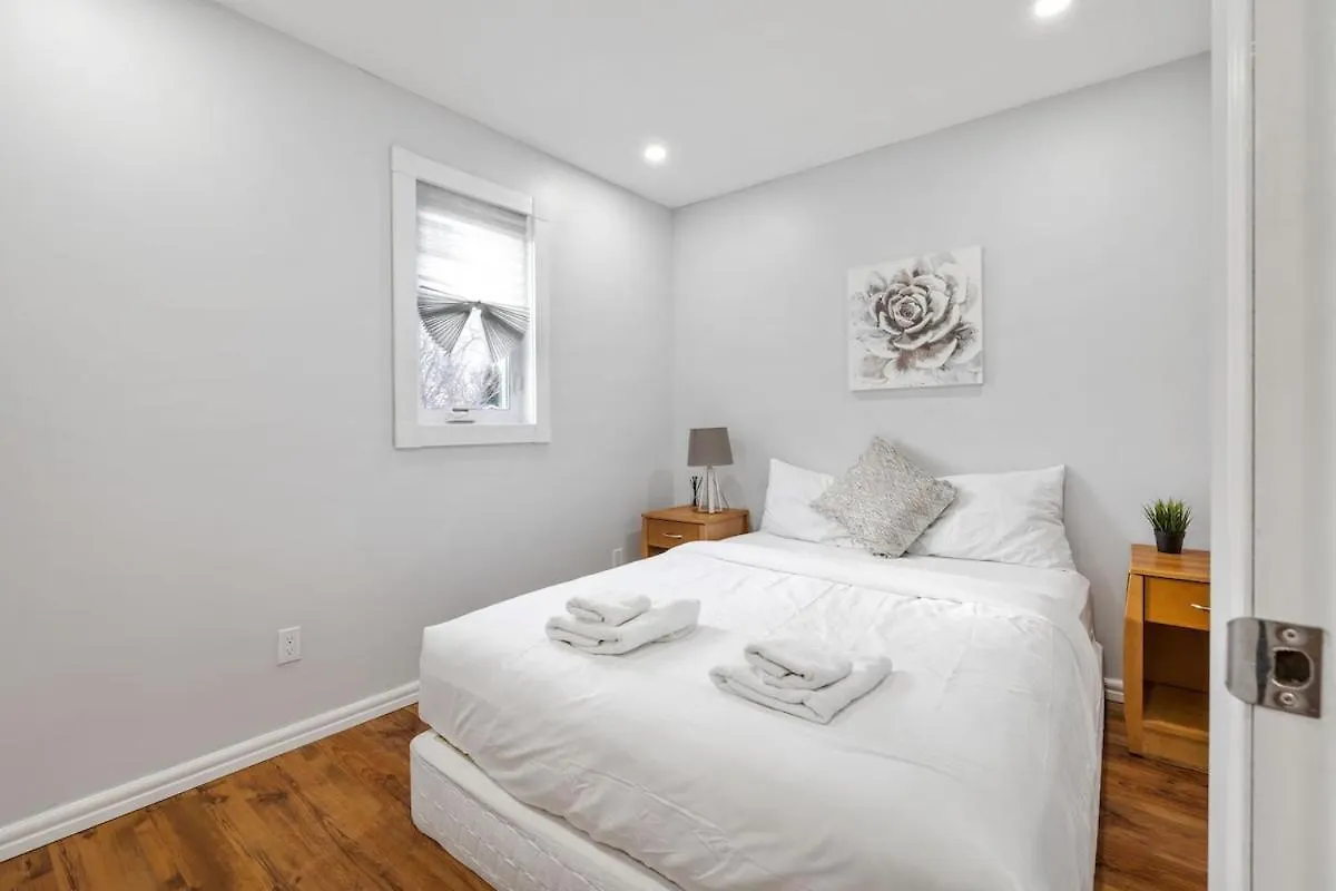 Holiday home New Renovated Home With Jacuzzi Winnipeg